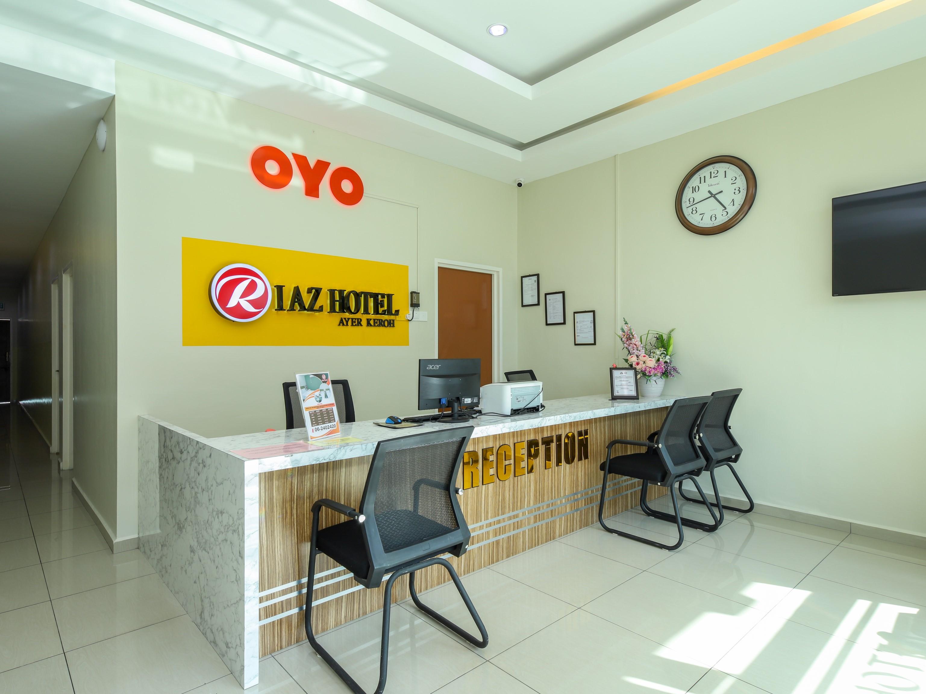 Oyo 89839 Riaz Hotel Malacca Екстериор снимка